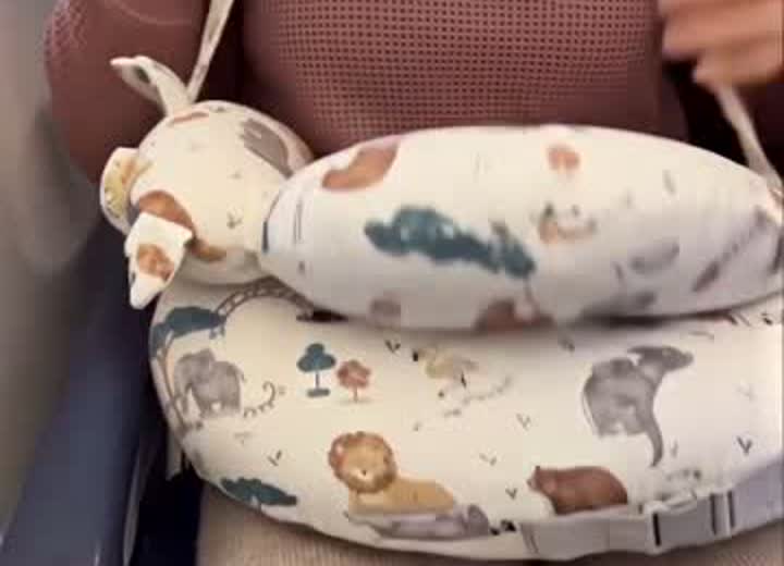 Momelle Almohada de lactancia de viaje, con correa al hombro y cinturón
