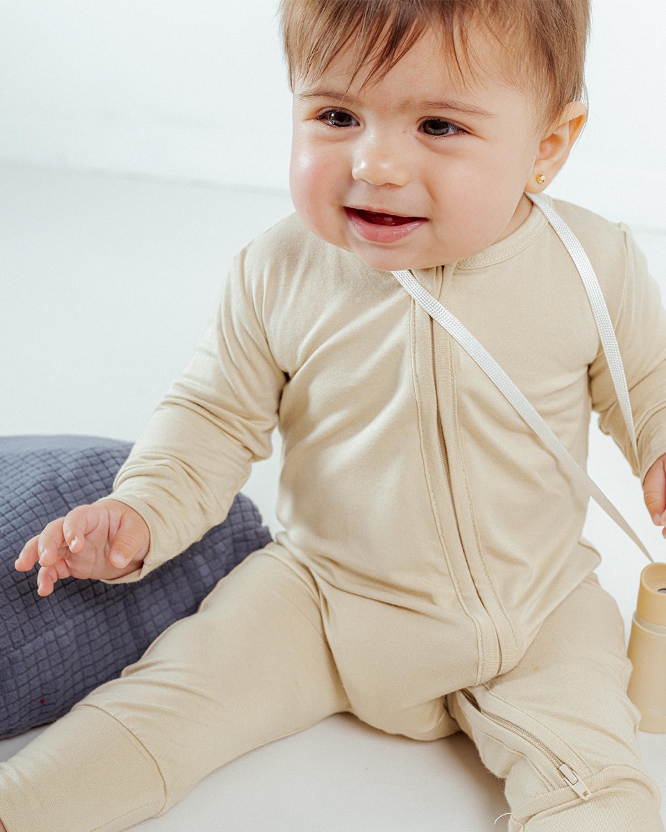 Tot and Posh Romper liso de bambú 0-24 m